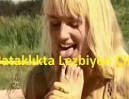 Bataklıkta Lezbiyen Çift Erotik Filmi izle